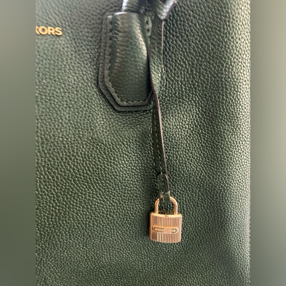 Michael Kors Forest Green Pebbled Leather Handbag - Picture 13 of 13